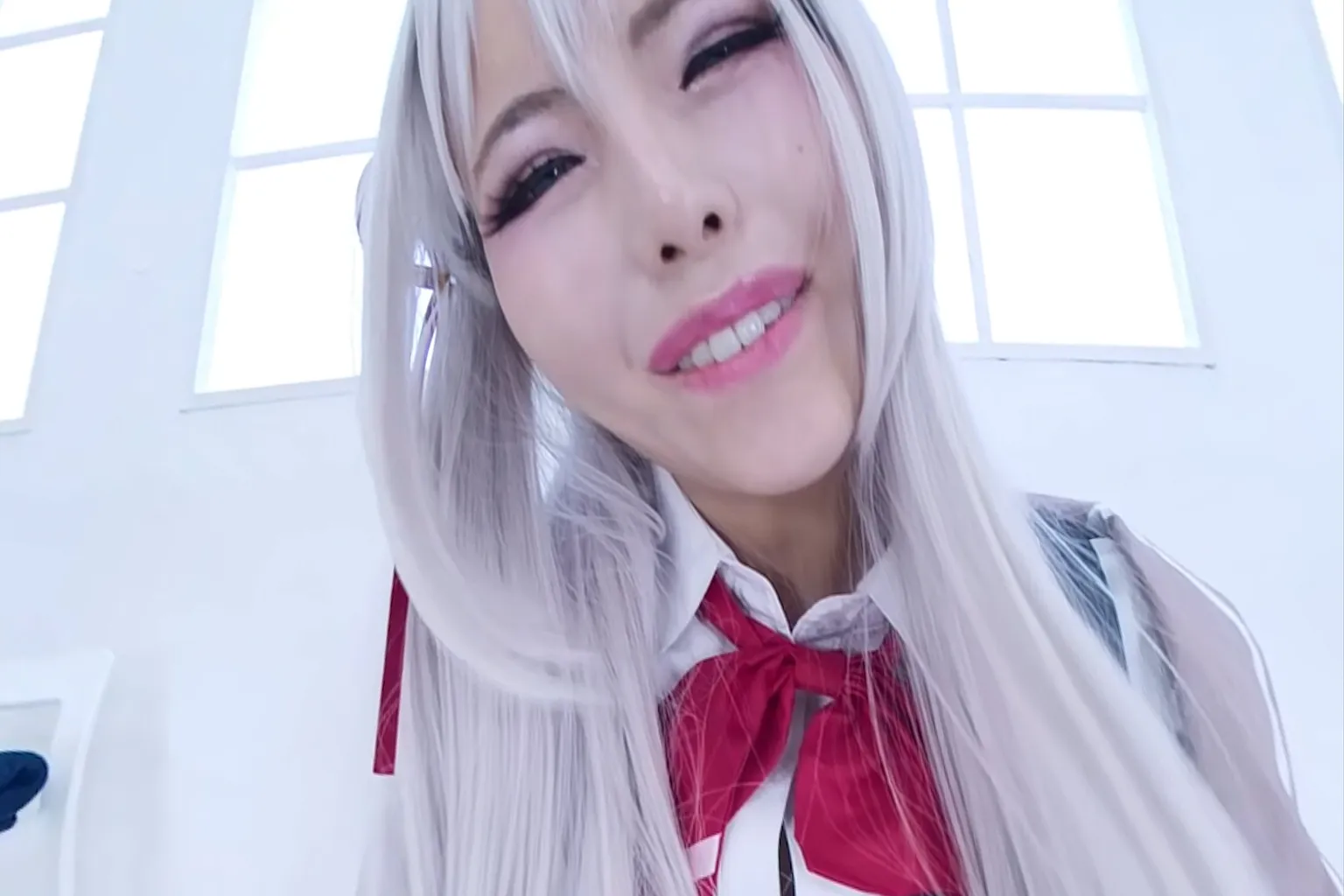 Primer plano de una modelo en un video VR de Hamezo dentro de SexLikeReal